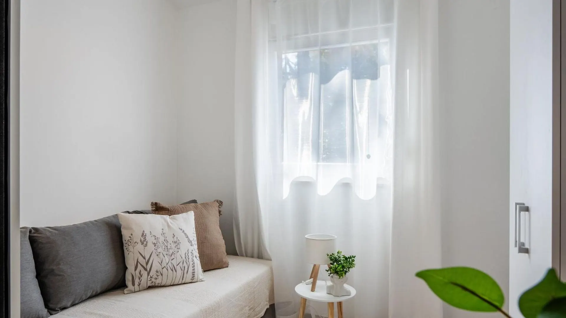 Apartments Quercus Vir