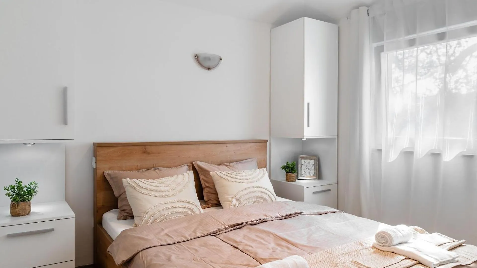 Apartments Quercus Vir