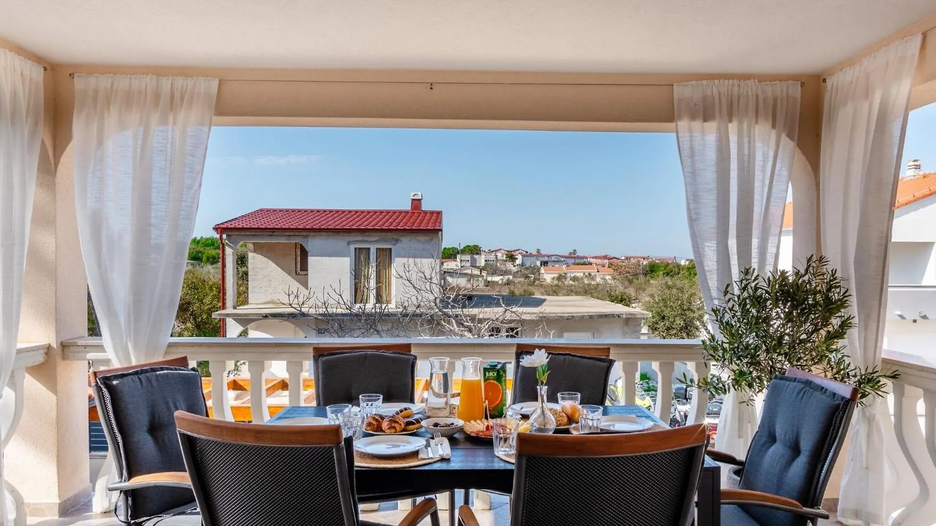 Apartments Quercus Vir